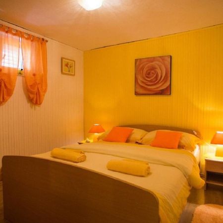 Apartment Zelja Оребич Екстер'єр фото